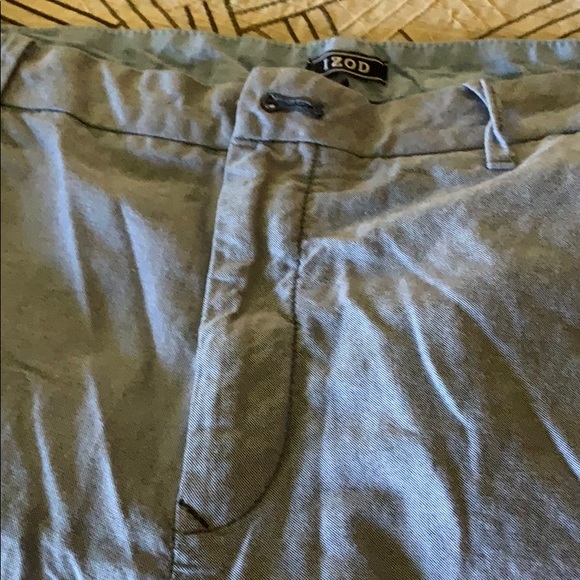 Men’s Izod shorts - Picture 2 of 4
